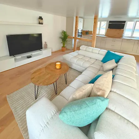 Grand Chaleureux Apartment